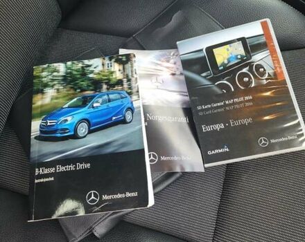 Белый Мерседес Б-класс, объемом двигателя 0 л и пробегом 123 тыс. км за 10900 $, фото 22 на Automoto.ua