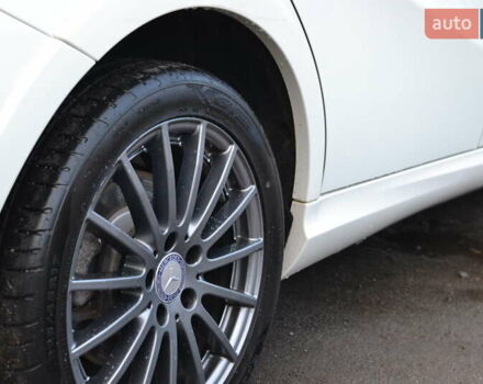 Білий Мерседес Б-клас, об'ємом двигуна 0 л та пробігом 104 тис. км за 10799 $, фото 13 на Automoto.ua