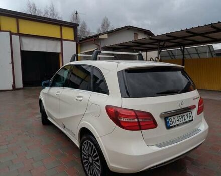 Білий Мерседес Б-клас, об'ємом двигуна 0 л та пробігом 134 тис. км за 10300 $, фото 4 на Automoto.ua