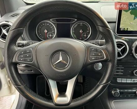 Белый Мерседес Б-класс, объемом двигателя 0 л и пробегом 104 тыс. км за 11300 $, фото 38 на Automoto.ua