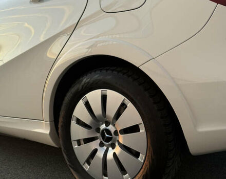 Белый Мерседес Б-класс, объемом двигателя 0 л и пробегом 81 тыс. км за 10950 $, фото 16 на Automoto.ua