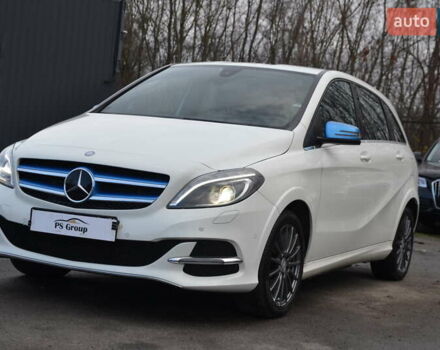 Білий Мерседес Б-клас, об'ємом двигуна 0 л та пробігом 104 тис. км за 10799 $, фото 1 на Automoto.ua