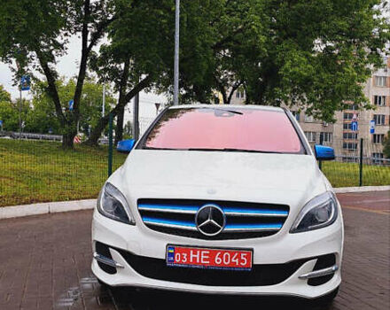 Белый Мерседес Б-класс, объемом двигателя 0 л и пробегом 93 тыс. км за 9499 $, фото 5 на Automoto.ua