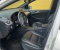 Белый Мерседес Б-класс, объемом двигателя 0 л и пробегом 150 тыс. км за 11000 $, фото 3 на Automoto.ua