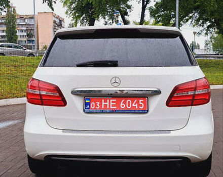 Белый Мерседес Б-класс, объемом двигателя 0 л и пробегом 93 тыс. км за 9499 $, фото 15 на Automoto.ua