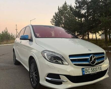 Білий Мерседес Б-клас, об'ємом двигуна 0 л та пробігом 146 тис. км за 11300 $, фото 2 на Automoto.ua