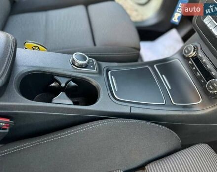 Белый Мерседес Б-класс, объемом двигателя 0 л и пробегом 82 тыс. км за 9800 $, фото 43 на Automoto.ua