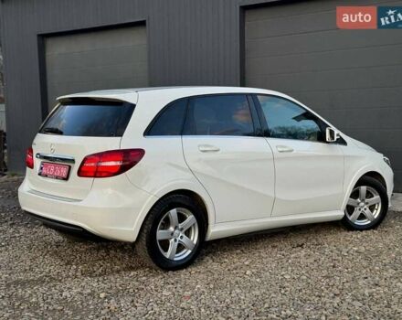 Белый Мерседес Б-класс, объемом двигателя 0 л и пробегом 82 тыс. км за 9800 $, фото 22 на Automoto.ua