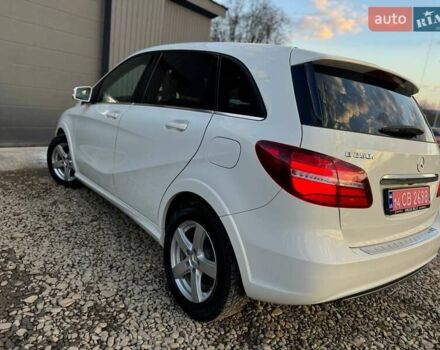 Белый Мерседес Б-класс, объемом двигателя 0 л и пробегом 82 тыс. км за 9800 $, фото 14 на Automoto.ua