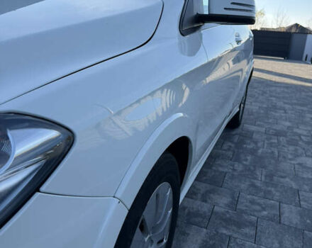 Белый Мерседес Б-класс, объемом двигателя 0 л и пробегом 134 тыс. км за 8700 $, фото 3 на Automoto.ua