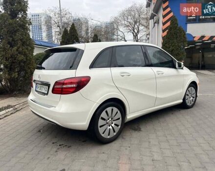 Белый Мерседес Б-класс, объемом двигателя 0 л и пробегом 65 тыс. км за 13500 $, фото 6 на Automoto.ua