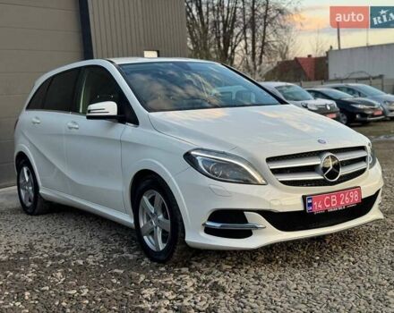 Белый Мерседес Б-класс, объемом двигателя 0 л и пробегом 82 тыс. км за 9800 $, фото 11 на Automoto.ua