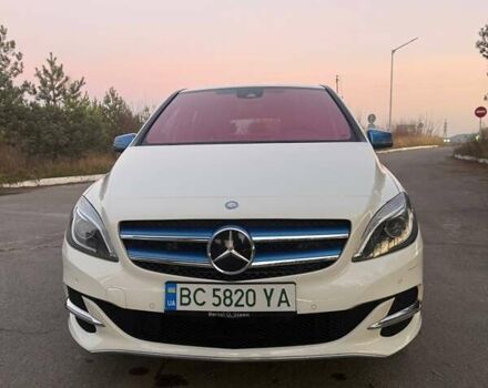 Білий Мерседес Б-клас, об'ємом двигуна 0 л та пробігом 146 тис. км за 11300 $, фото 1 на Automoto.ua