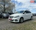Белый Мерседес Б-класс, объемом двигателя 0 л и пробегом 147 тыс. км за 8700 $, фото 7 на Automoto.ua