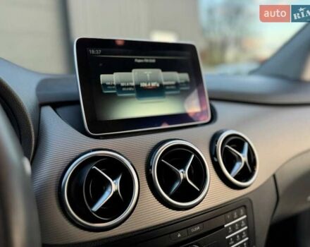 Белый Мерседес Б-класс, объемом двигателя 0 л и пробегом 82 тыс. км за 9800 $, фото 34 на Automoto.ua