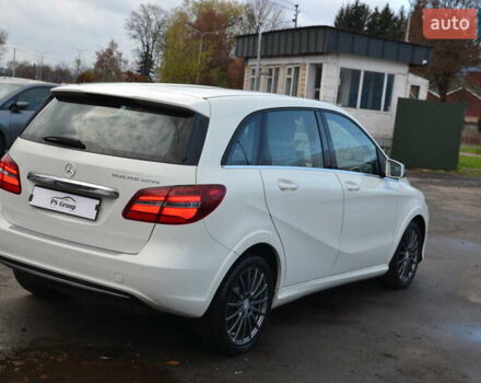 Білий Мерседес Б-клас, об'ємом двигуна 0 л та пробігом 104 тис. км за 10799 $, фото 6 на Automoto.ua