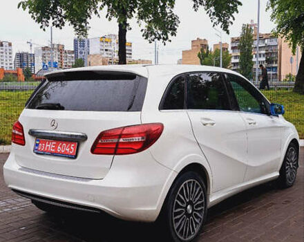 Белый Мерседес Б-класс, объемом двигателя 0 л и пробегом 93 тыс. км за 9499 $, фото 13 на Automoto.ua