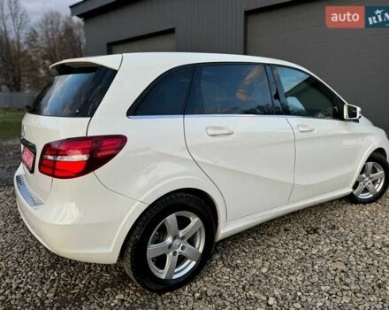 Белый Мерседес Б-класс, объемом двигателя 0 л и пробегом 82 тыс. км за 9800 $, фото 23 на Automoto.ua