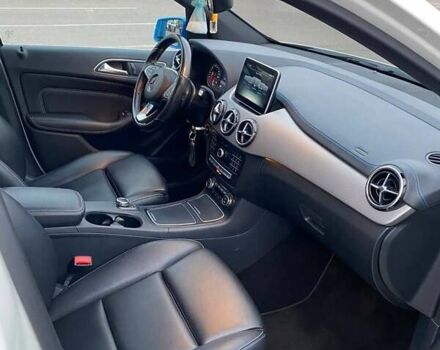 Мерседес Б-класс 2015 в Ковель на Automoto.ua Белый Мерседес Б-класс, объемом двигателя 0 л и пробегом 110 тыс. км за 9600 $, фото 10 на Automoto.ua