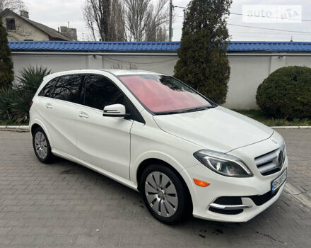Білий Мерседес Б-клас, об'ємом двигуна 0 л та пробігом 64 тис. км за 13500 $, фото 1 на Automoto.ua