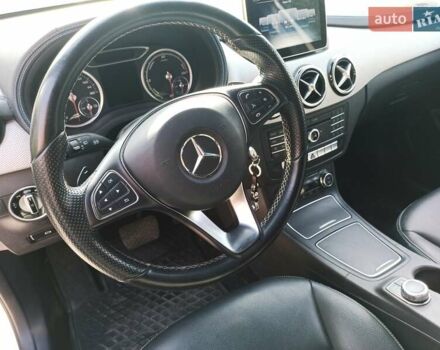 Білий Мерседес Б-клас, об'ємом двигуна 0 л та пробігом 134 тис. км за 10300 $, фото 23 на Automoto.ua