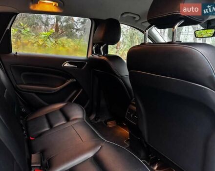 Белый Мерседес Б-класс, объемом двигателя 0 л и пробегом 120 тыс. км за 9440 $, фото 26 на Automoto.ua