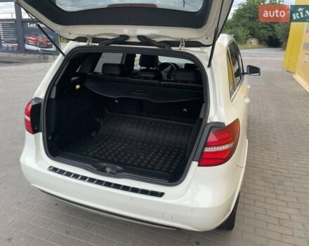 Білий Мерседес Б-клас, об'ємом двигуна 0 л та пробігом 150 тис. км за 11000 $, фото 7 на Automoto.ua