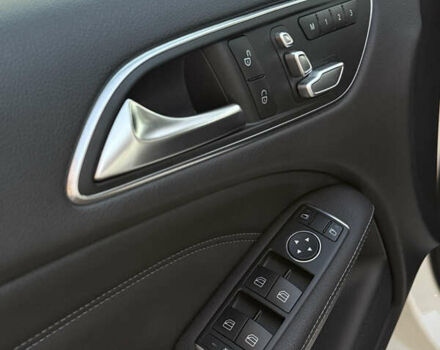 Белый Мерседес Б-класс, объемом двигателя 0 л и пробегом 81 тыс. км за 10950 $, фото 43 на Automoto.ua