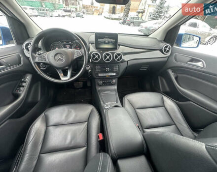 Белый Мерседес Б-класс, объемом двигателя 0 л и пробегом 67 тыс. км за 10900 $, фото 33 на Automoto.ua