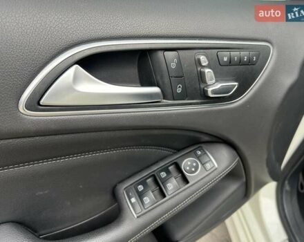 Белый Мерседес Б-класс, объемом двигателя 0 л и пробегом 65 тыс. км за 13500 $, фото 13 на Automoto.ua