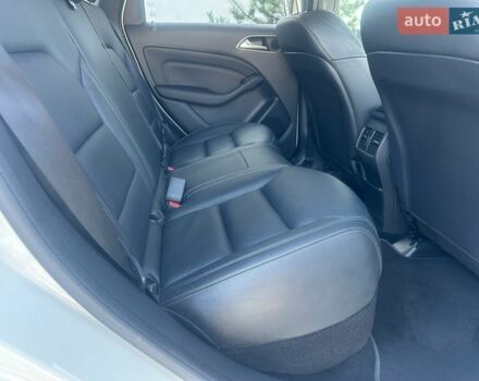 Білий Мерседес Б-клас, об'ємом двигуна 0 л та пробігом 70 тис. км за 10900 $, фото 16 на Automoto.ua