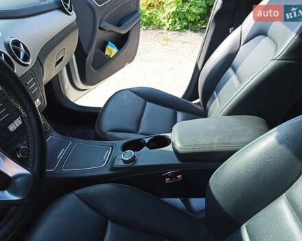 Білий Мерседес Б-клас, об'ємом двигуна 0 л та пробігом 134 тис. км за 10300 $, фото 19 на Automoto.ua