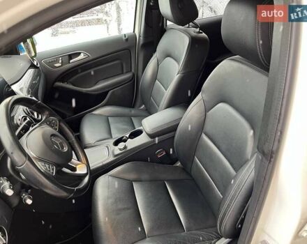 Белый Мерседес Б-класс, объемом двигателя 0 л и пробегом 104 тыс. км за 11300 $, фото 31 на Automoto.ua