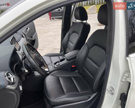 Білий Мерседес Б-клас, об'ємом двигуна 0 л та пробігом 54 тис. км за 11800 $, фото 14 на Automoto.ua