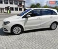 Белый Мерседес Б-класс, объемом двигателя 0 л и пробегом 48 тыс. км за 9700 $, фото 1 на Automoto.ua