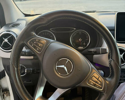 Белый Мерседес Б-класс, объемом двигателя 0 л и пробегом 81 тыс. км за 10950 $, фото 48 на Automoto.ua