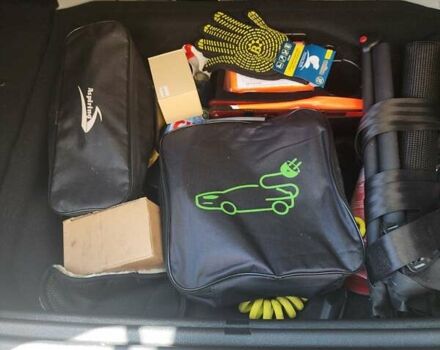 Белый Мерседес Б-класс, объемом двигателя 0 л и пробегом 123 тыс. км за 10900 $, фото 21 на Automoto.ua