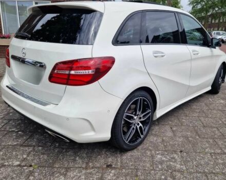 Белый Мерседес Б-класс, объемом двигателя 2 л и пробегом 79 тыс. км за 6700 $, фото 2 на Automoto.ua