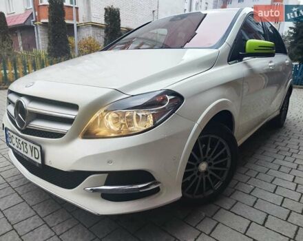 Белый Мерседес Б-класс, объемом двигателя 0 л и пробегом 60 тыс. км за 9999 $, фото 19 на Automoto.ua