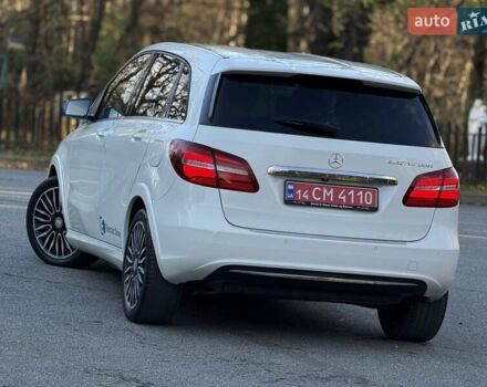 Белый Мерседес Б-класс, объемом двигателя 0 л и пробегом 90 тыс. км за 9800 $, фото 22 на Automoto.ua