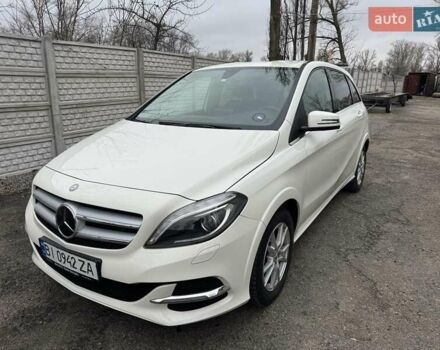 Білий Мерседес Б-клас, об'ємом двигуна 0 л та пробігом 85 тис. км за 14999 $, фото 2 на Automoto.ua