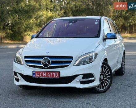 Белый Мерседес Б-класс, объемом двигателя 0 л и пробегом 90 тыс. км за 9800 $, фото 7 на Automoto.ua