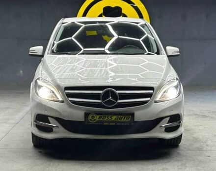 Білий Мерседес Б-клас, об'ємом двигуна 0 л та пробігом 120 тис. км за 11800 $, фото 1 на Automoto.ua