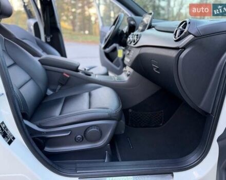 Белый Мерседес Б-класс, объемом двигателя 0 л и пробегом 90 тыс. км за 9800 $, фото 39 на Automoto.ua