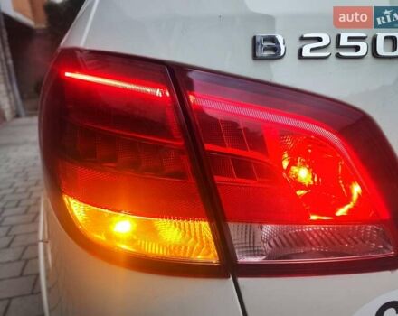 Белый Мерседес Б-класс, объемом двигателя 0 л и пробегом 60 тыс. км за 9999 $, фото 13 на Automoto.ua