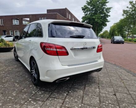 Белый Мерседес Б-класс, объемом двигателя 2 л и пробегом 79 тыс. км за 6700 $, фото 3 на Automoto.ua