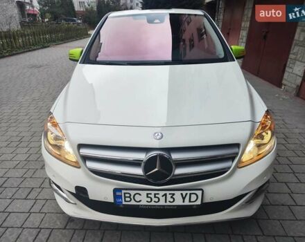 Белый Мерседес Б-класс, объемом двигателя 0 л и пробегом 60 тыс. км за 9999 $, фото 20 на Automoto.ua