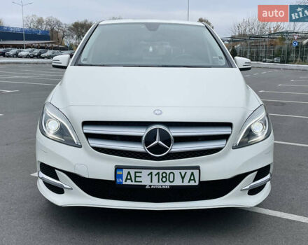 Белый Мерседес Б-класс, объемом двигателя 0 л и пробегом 57 тыс. км за 14400 $, фото 8 на Automoto.ua