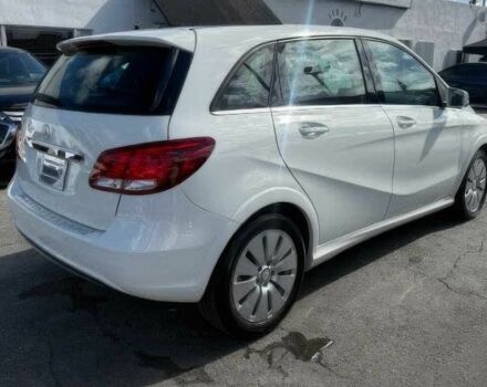 Белый Мерседес Б-класс, объемом двигателя 0 л и пробегом 79 тыс. км за 7000 $, фото 3 на Automoto.ua