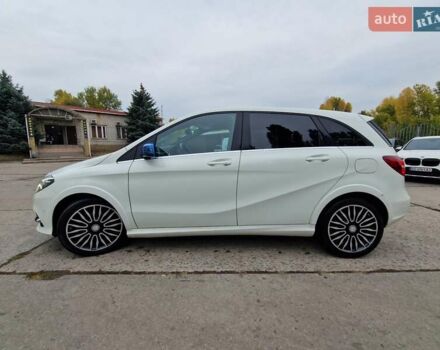 Мерседес Б-клас 2016 у Дніпро (Дніпропетровську) на Automoto.ua Білий Мерседес Б-клас, об'ємом двигуна 0 л та пробігом 99 тис. км за 11999 $, фото 6 на Automoto.ua